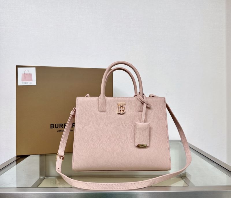B**rry shopping bags